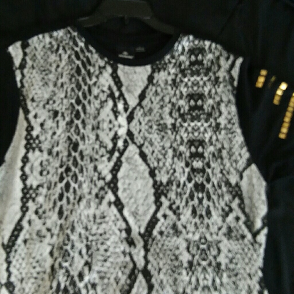 Akademiks Snake skin print shirt